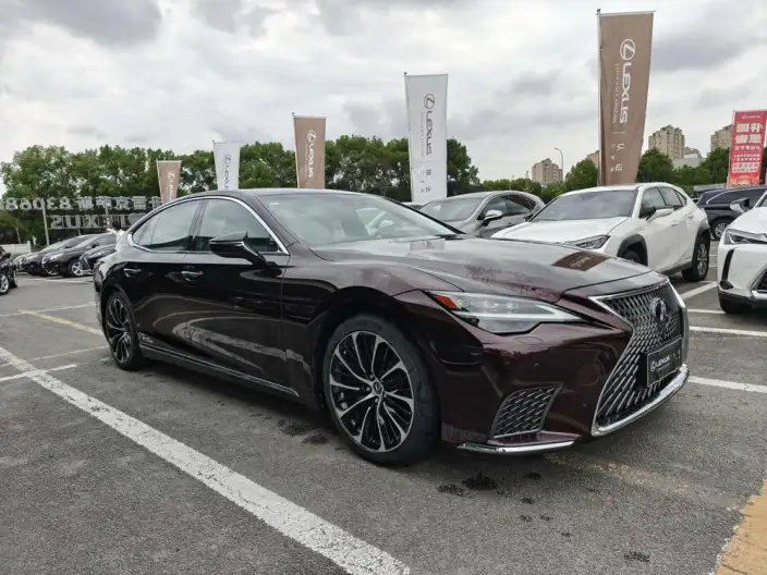 Lexus LS 2021 Model 500h Executive Edition