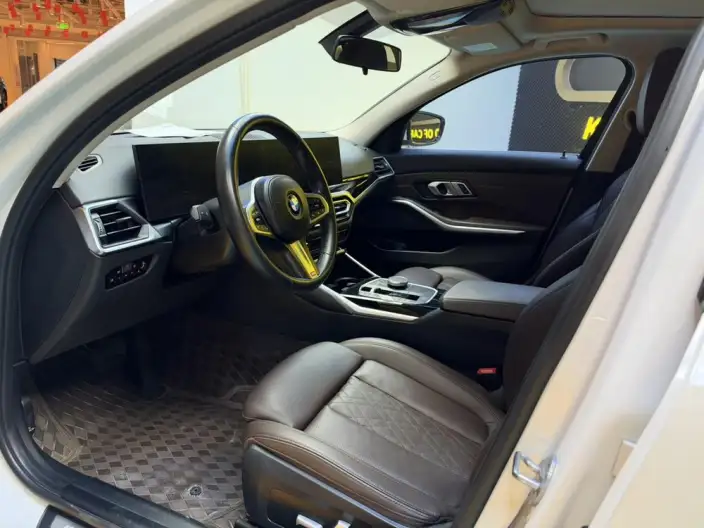 BMW 3 Series 2023 Model 320Li M Sports Set – фото 9