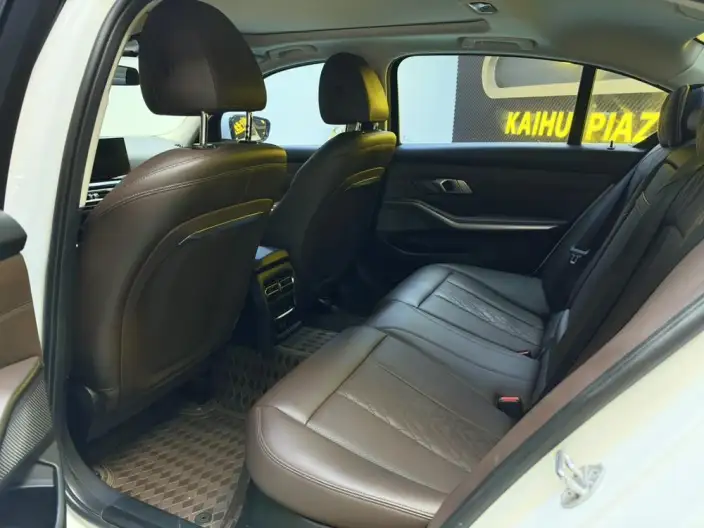 BMW 3 Series 2023 Model 320Li M Sports Set – фото 10
