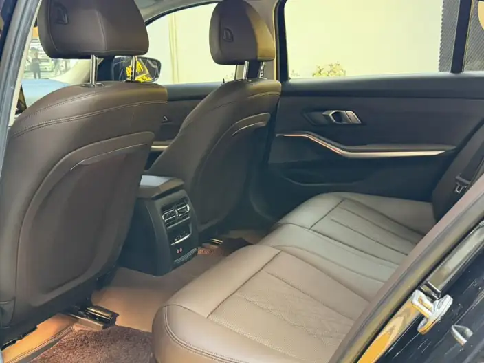 BMW 3 Series 2023 Model 325Li M Sports Set – фото 9