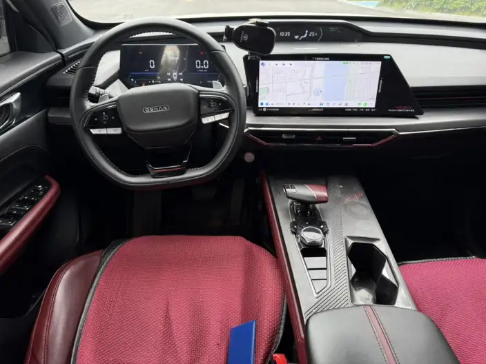 Changan Auchan Z6 2023 Model Blue whale 1.5T DCT Smart Enjoy Model – фото 9