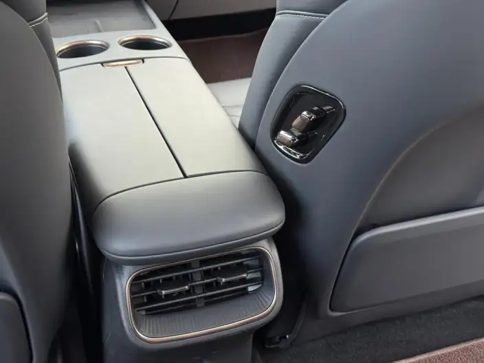 Baojun Enjoy Realm PHEV 2025 Model 140km Standard Edition – фото 8