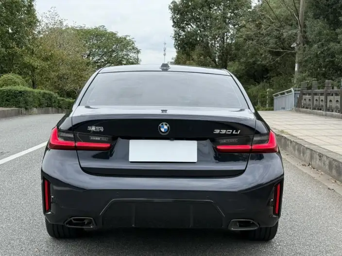 BMW 3 Series 2025 Model 330Li M Sports Night Set – фото 6