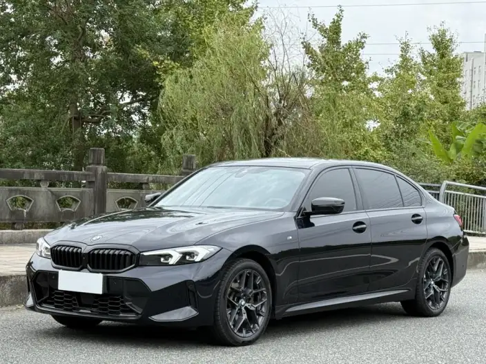 BMW 3 Series 2025 Model 330Li M Sports Night Set – фото 10