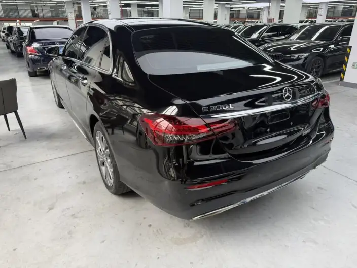 Mercedes-Benz E-Class 2023 Model E 300 L Fashion Model sedan – фото 4
