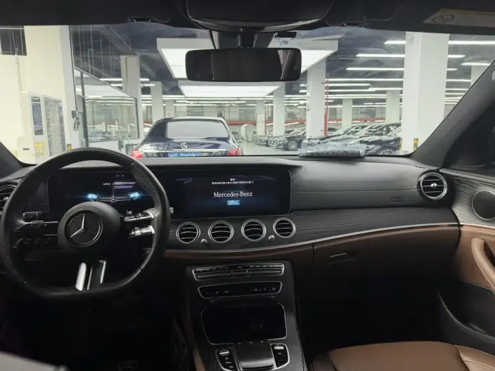 Mercedes-Benz E-Class 2023 Model E 300 L Fashion Model sedan – фото 8