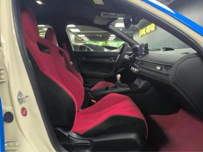 Honda Civic Imported 2023 Model 420TURBO TYPE R – фото 9