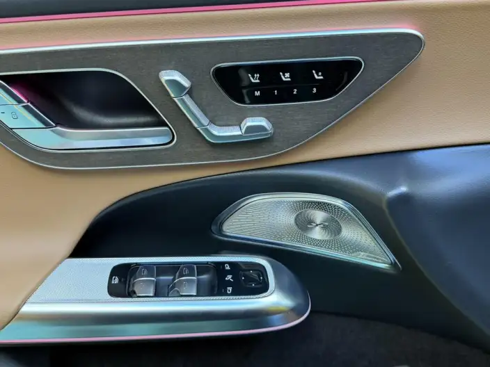 Mercedes-Benz E-Class 2026 Model E 300 L Luxury Model sedan – фото 3