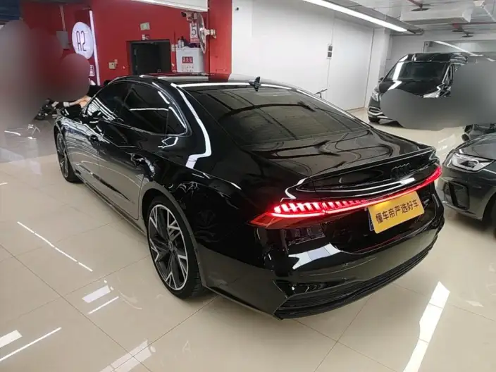 Audi A7 L 2023 Model 55 TFSI quattro S-line Black Samurai Edition – фото 3
