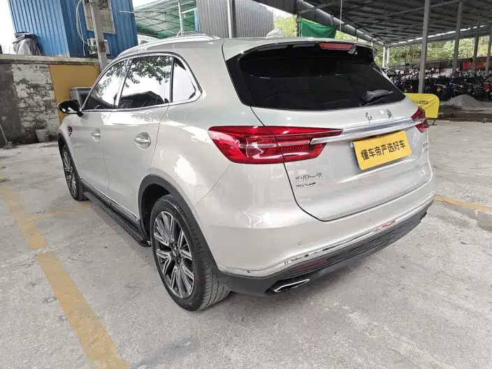 Hongqi HS5 2022 Model Facelift 2.0T Smart Flag Enjoy 4WD Edition – фото 3