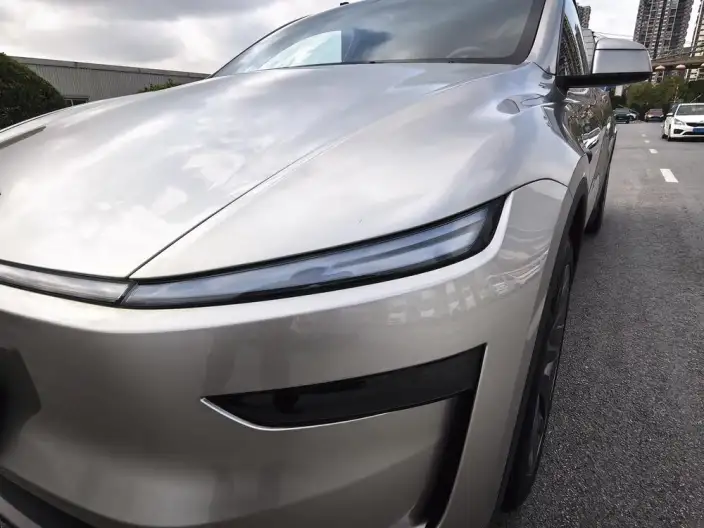 Model Y L 2026 Model Standard Edition – фото 8