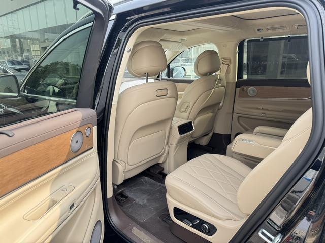 AITO M9 2024 Extended-Range Ultra 6-Seater – фото 15