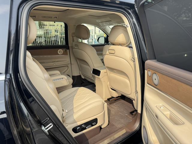 AITO M9 2024 Extended-Range Ultra 6-Seater – фото 16