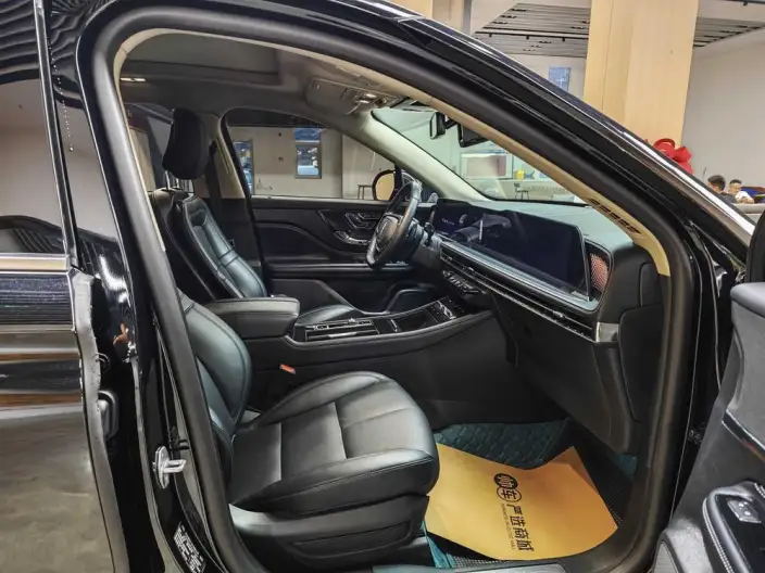Lincoln Corsair 2023 Model 2.0T 2WD Exclusive Edition – фото 7