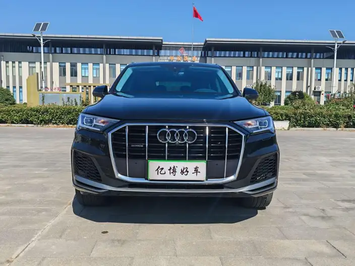Audi Q7 2022 Model 55 TFSI quattro S line Noble Model – фото 2