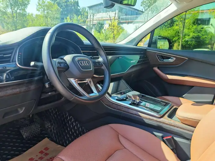 Audi Q7 2022 Model 55 TFSI quattro S line Noble Model – фото 10