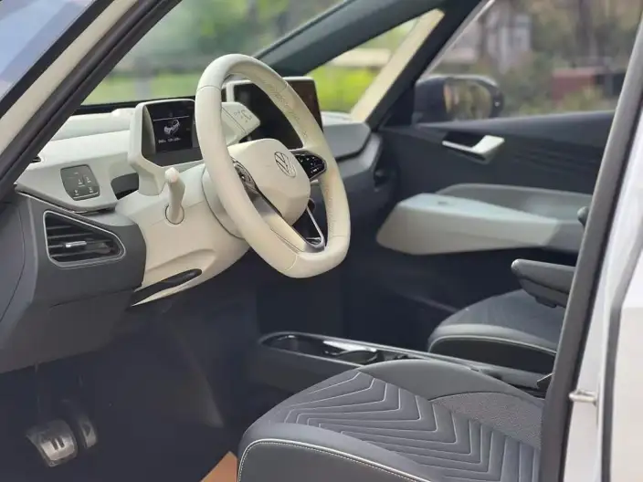 Volkswagen ID.3 2023 Model L Class Model Pure Smart Edition – фото 9