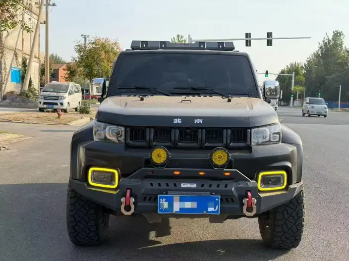 BAIC BJ40 2023 Model 2.0D Automatic 4WD Blade Hero Edition Warrior Model