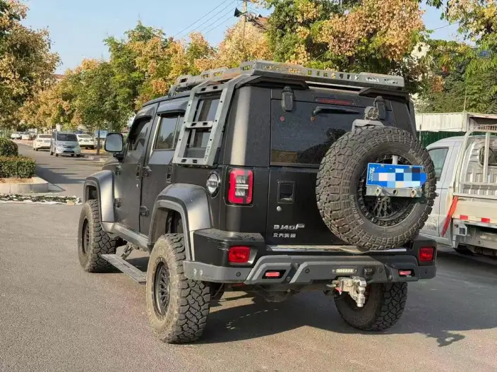 BAIC BJ40 2023 Model 2.0D Automatic 4WD Blade Hero Edition Warrior Model