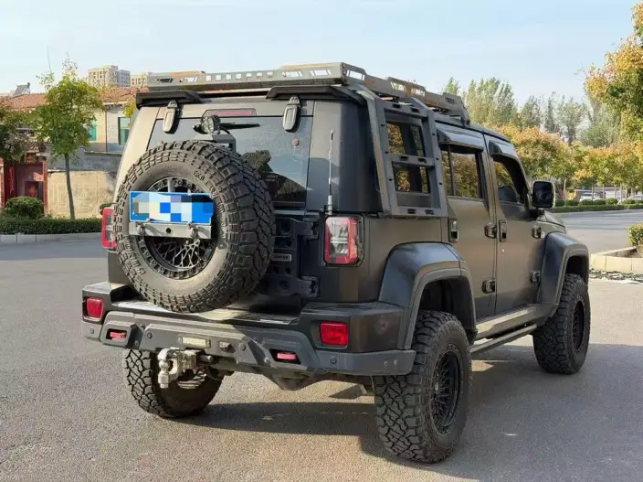 BAIC BJ40 2023 Model 2.0D Automatic 4WD Blade Hero Edition Warrior Model – фото 6