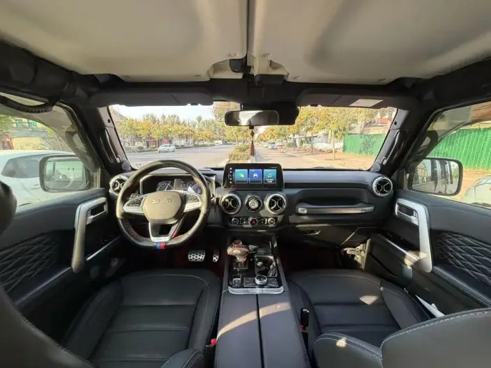 BAIC BJ40 2023 Model 2.0D Automatic 4WD Blade Hero Edition Warrior Model – фото 7