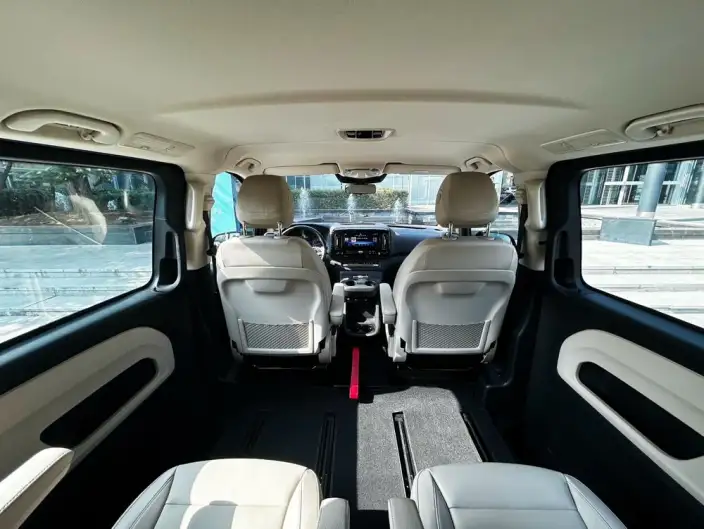 Viano 2024 Model 2.0T Business Edition 7 seat – фото 10