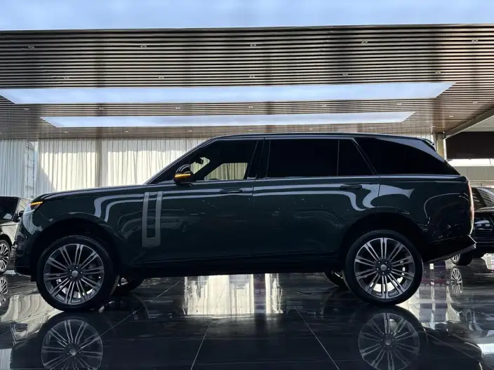 Range Rover 2023 Model 3.0 L6 400PS Shengshi VII seat Extended Edition