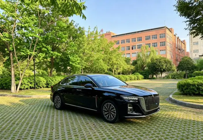 Hongqi H5 2024 Model 1.5T DCT Flag Rhythm Edition – фото 3