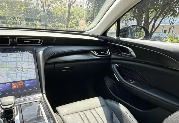 HONGQI H6 2023 Model 2.0T Zhishang Edition – фото 5