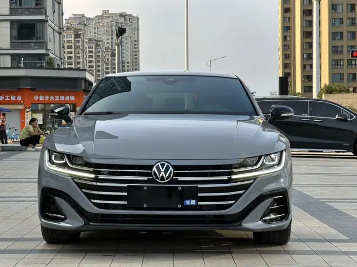 Volkswagen CC 2023 Model 380TSI Eye-catching version – фото 2