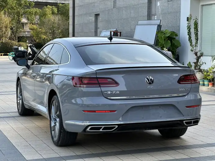 Volkswagen CC 2023 Model 380TSI Eye-catching version – фото 5