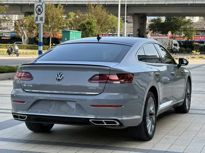 Volkswagen CC 2023 Model 380TSI Eye-catching version – фото 7