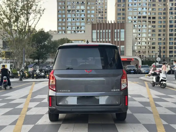 Wuling Zhcheng 2021 Model 1.5T Manual Comfort Model – фото 5