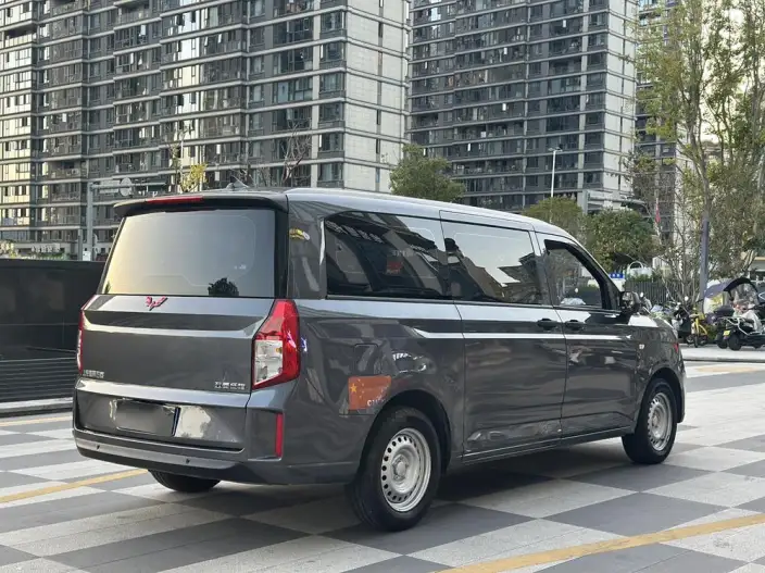 Wuling Zhcheng 2021 Model 1.5T Manual Comfort Model – фото 6