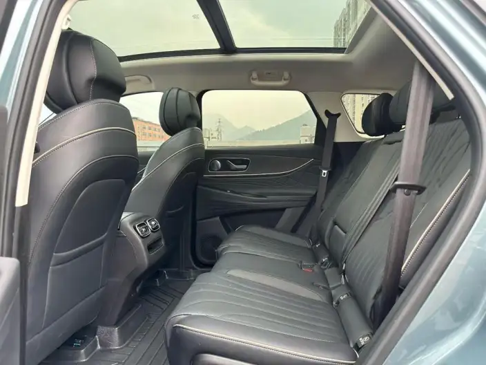 Chery Tiggo 9 2023 Model 2.0T DCT 2WD Deluxe Edition 5 seat – фото 9