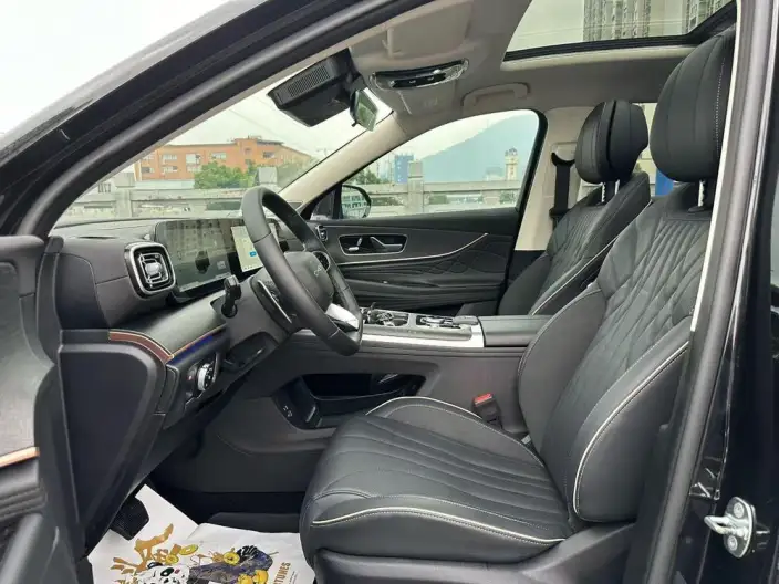 Chery Tiggo 9 2023 Model Facelift 2.0T DCT 2WD Deluxe Edition – фото 8