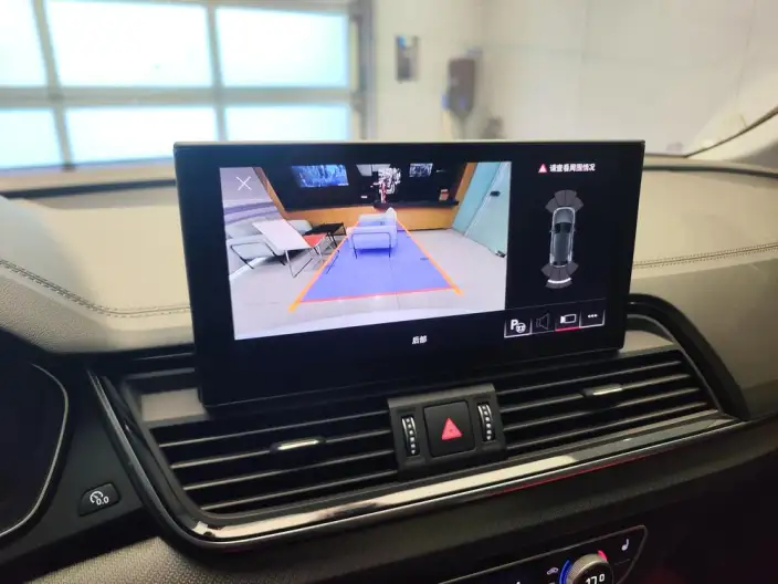 Audi Q5L 2022 Model 40T Luxury Dynamic Model – фото 4