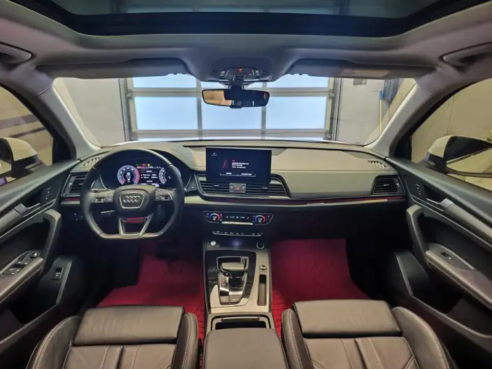 Audi Q5L 2022 Model 40T Luxury Dynamic Model – фото 6