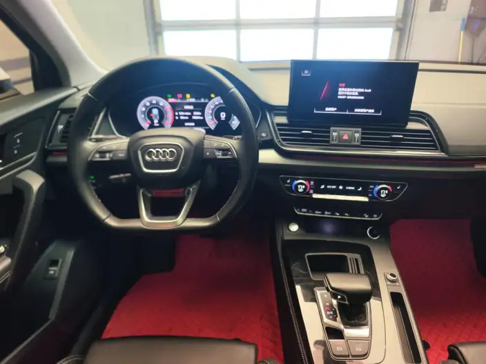 Audi Q5L 2022 Model 40T Luxury Dynamic Model – фото 8