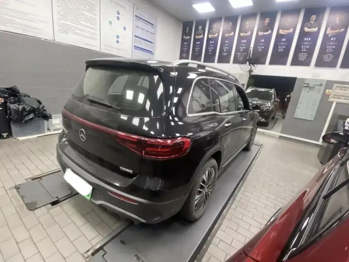 Mercedes-Benz EQB 2025 Model EQB 260 – фото 3