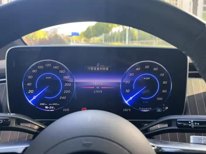 Mercedes-Benz EQE SUV 2024 Model EQE SUV 500 4MATIC Deluxe Edition – фото 10