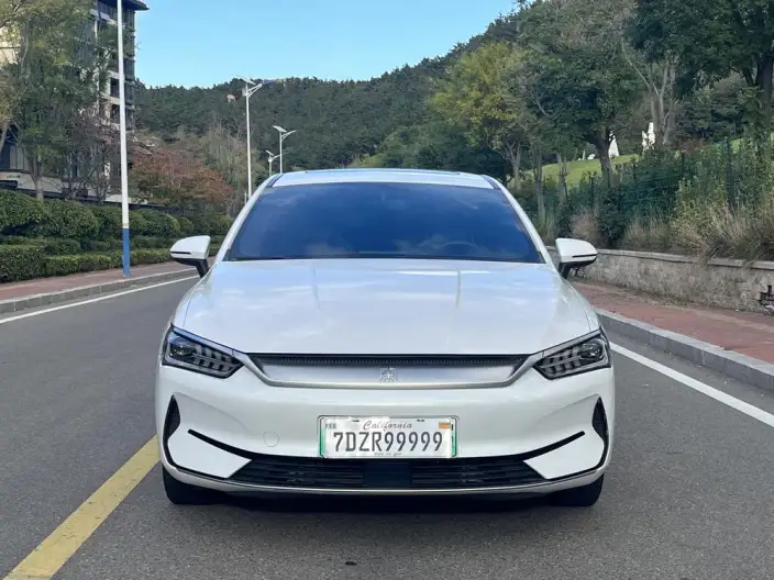 Qin Plus EV 2021 Model 500KM Luxury Model – фото 2