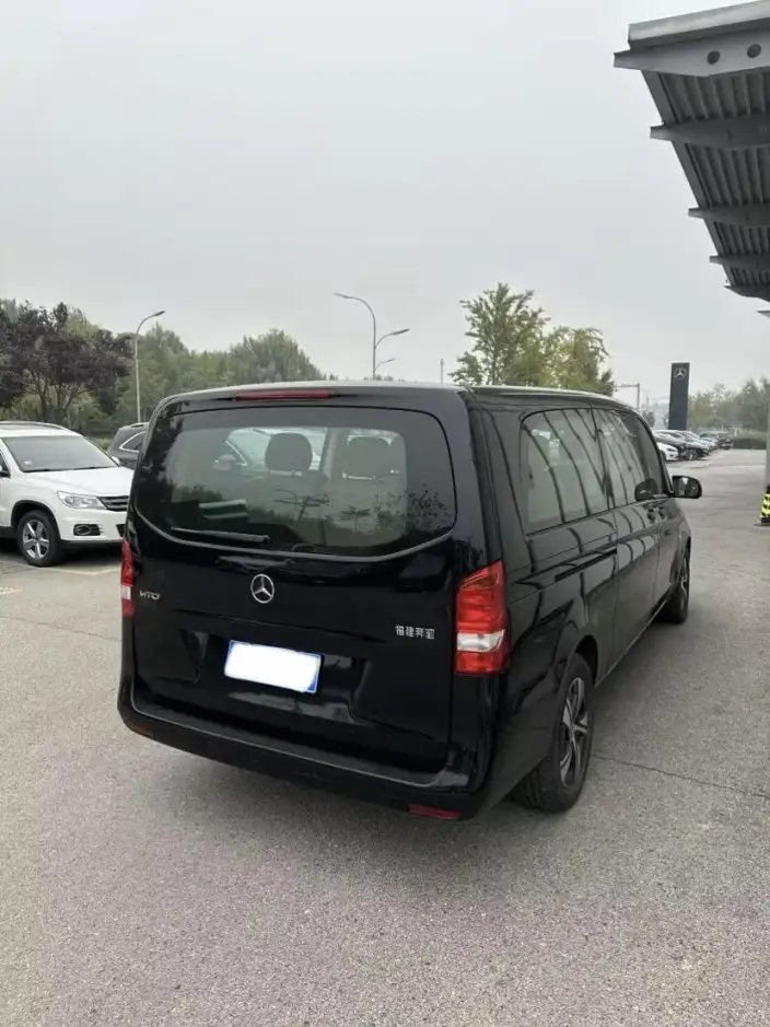Viano 2024 Model 2.0T Business Edition 7 seat – фото 2