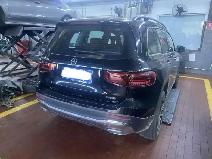 Mercedes-Benz GLB 2025 Model GLB 220 Fashion Model – фото 2