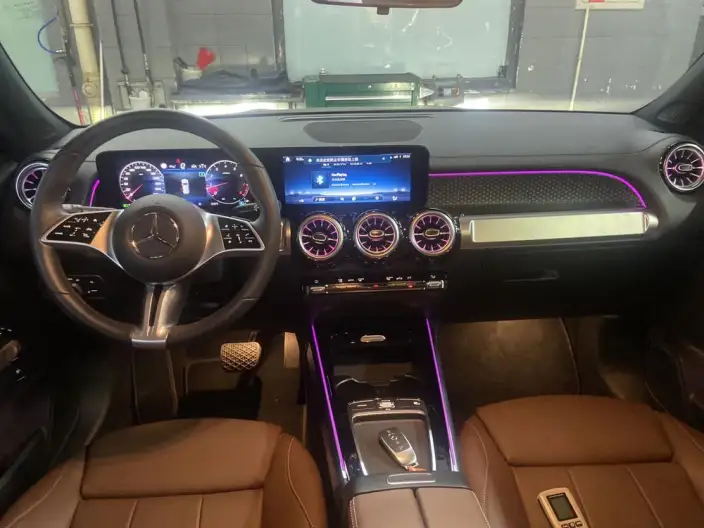 Mercedes-Benz GLB 2025 Model GLB 220 Fashion Model – фото 4