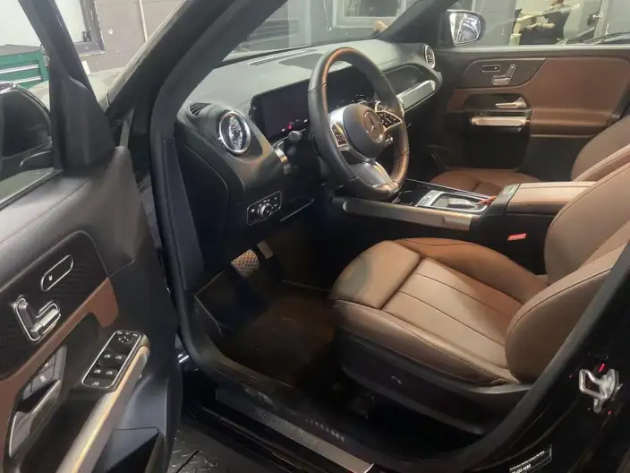 Mercedes-Benz GLB 2025 Model GLB 220 Fashion Model – фото 7