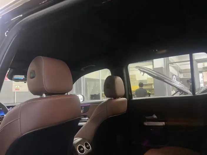 Mercedes-Benz GLB 2025 Model GLB 220 Fashion Model – фото 9