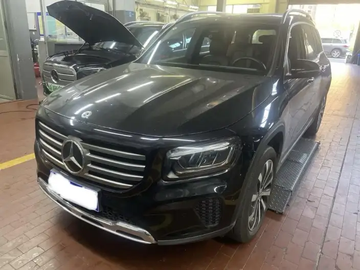 Mercedes-Benz GLB 2025 Model GLB 220 Fashion Model – фото 10