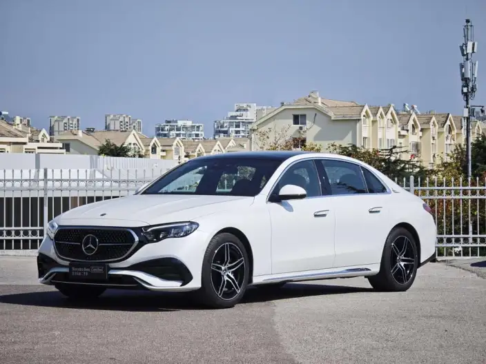 Mercedes-Benz E-Class 2024 Model E 260 L Sports sedan – фото 1