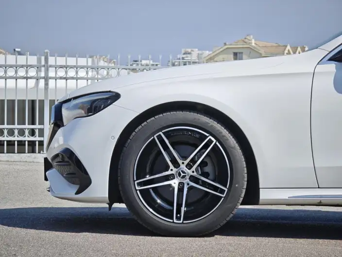 Mercedes-Benz E-Class 2024 Model E 260 L Sports sedan – фото 10